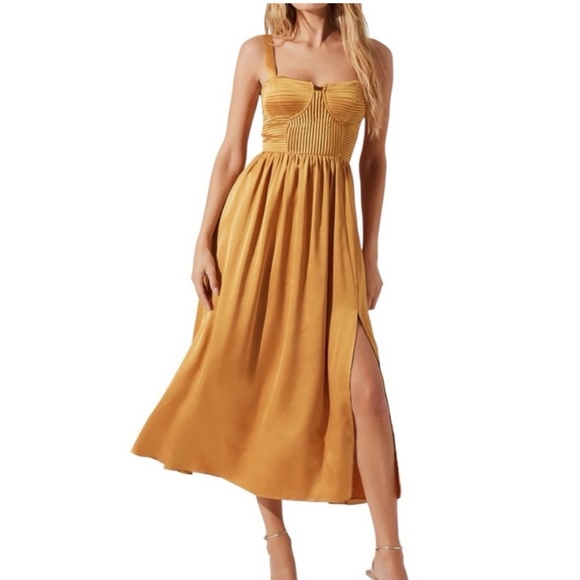 Astr Dresses & Skirts - ASTR the Label Pleated Bodice Midi Dress in Gold SZ M NWOT